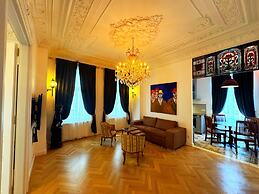 7th Heaven Vienna Center Apartments