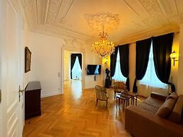 7th Heaven Vienna Center Apartments