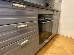 7th Heaven Vienna Center Apartments