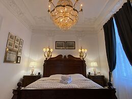 7th Heaven Vienna Center Apartments