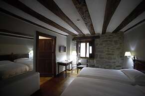 Hotel Rural Latorrien de Ane