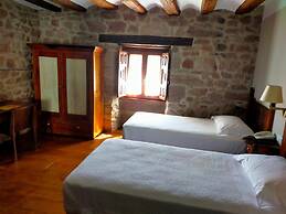 Hotel Rural Latorrien de Ane