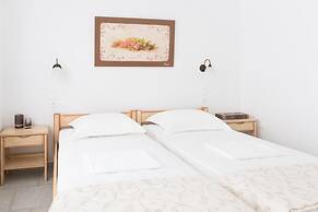 Fragias Boutique Studios & Apartments