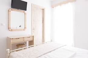 Fragias Boutique Studios & Apartments