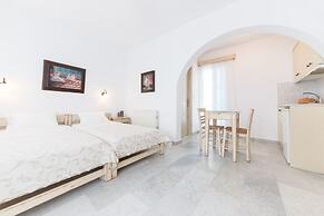 Fragias Boutique Studios & Apartments
