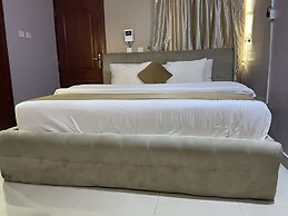 Western Sun International Hotel & Events Centre