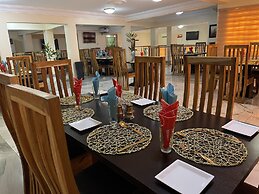 Western Sun International Hotel & Events Centre