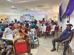 Western Sun International Hotel & Events Centre