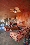 Villa Delmara At Balian Beach