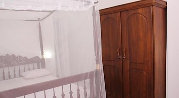 Vista Jaga Bay Resort