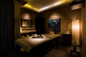 Golden Tulip Doha (Luxury City Hotel)