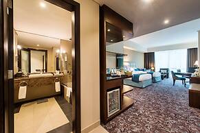 Golden Tulip Doha (Luxury City Hotel)