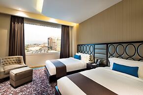 Golden Tulip Doha (Luxury City Hotel)