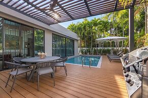 Baan Bua Estate by Tropiclook