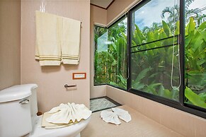 Baan Bua Estate by Tropiclook