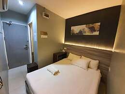 One Point Hotel - RH Plaza