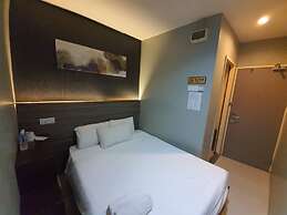 One Point Hotel - RH Plaza