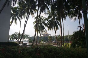 Place2Stay - Opposite Hilton