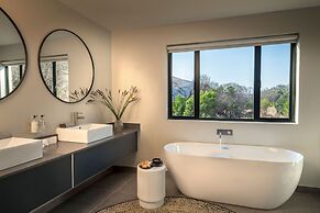 Cradle Boutique Hotel