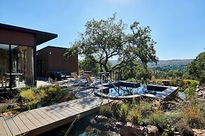 Cradle Boutique Hotel