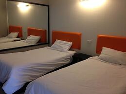 Natpob Sleep Station Motel