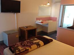 Natpob Sleep Station Motel