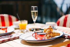 Pest-Buda Design Hotel by Zsidai Hotels