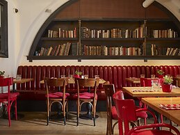 Pest-Buda Design Hotel by Zsidai Hotels