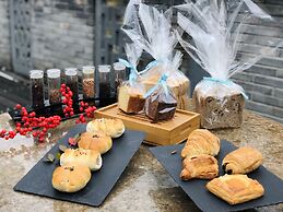 Cheery Dragon Canal Hotel Hangzhou