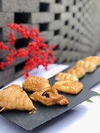 Cheery Dragon Canal Hotel Hangzhou