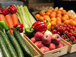 Cheery Dragon Canal Hotel Hangzhou