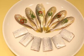 Cheery Dragon Canal Hotel Hangzhou