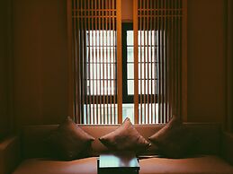 Cheery Dragon Canal Hotel Hangzhou