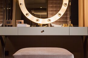 SAINT TEN Hotel, Small Luxury Hotels