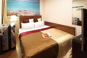 Golden Swallow Hotel