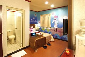 Golden Swallow Hotel