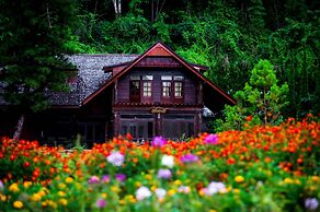 Flora Creek Resort & Garden Chiang Mai