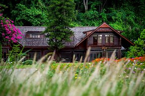 Flora Creek Resort & Garden Chiang Mai