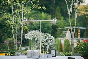 Flora Creek Resort & Garden Chiang Mai