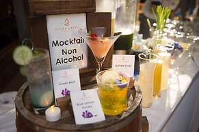 Flora Creek Resort & Garden Chiang Mai