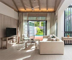 Flora Creek Resort & Garden Chiang Mai