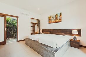 Big Brother Surf Inn