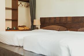 Big Brother Surf Inn