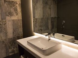 Renest Dunsvirk Court Mussoorie