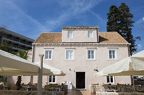 Maistra Select Srebreno Villas