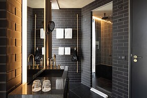 Ruby Emma Hotel Amsterdam By IHG