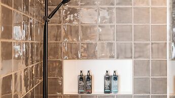 Ruby Emma Hotel Amsterdam By IHG