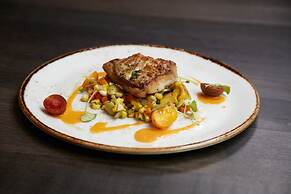 Elyton Hotel, Autograph Collection by Marriott