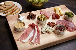 Elyton Hotel, Autograph Collection by Marriott