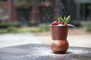 Elyton Hotel, Autograph Collection by Marriott